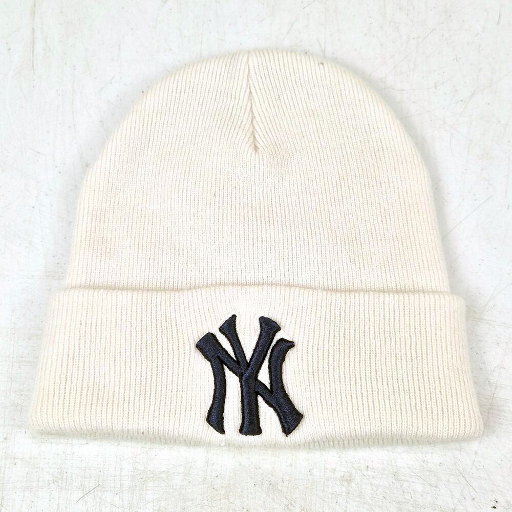 Vintage New York Yankees Beanie OSFA Cream Navy Script Logo Embroidered